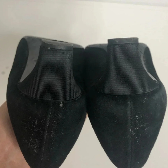 CHANEL Suede Heels - Picture 7 of 11